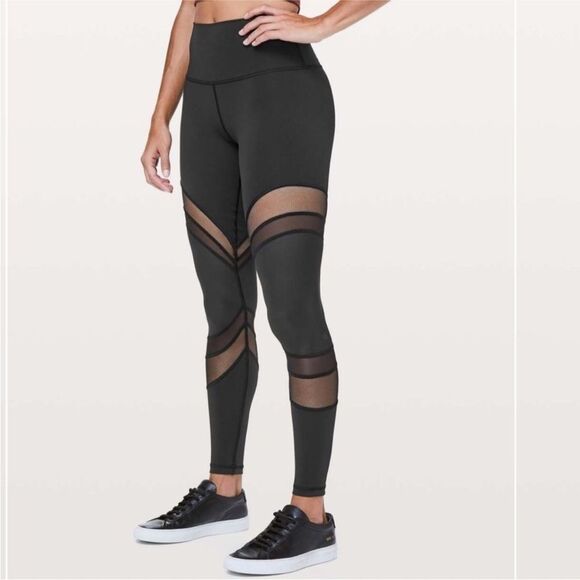 Lululemon Black Seek The Heat Tight Legging 8 - Picture 6 of 10